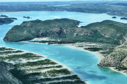 Incredible Islands Tour - Horizontal Falls & Cape Leveque - Sunshine Coast Tourism 3