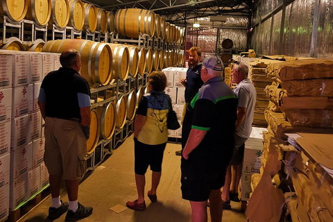 7 Hour Full Day Tour: Morning Tea, Chocolate, Olives, 3 Wineries & Lunch - Sunshine Coast Tourism 1