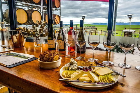 WEEKEND LOVERS Yarra Valley Wine Tour Departing From Melbourne - Weekends Only - Holiday Sunshine Coast 0