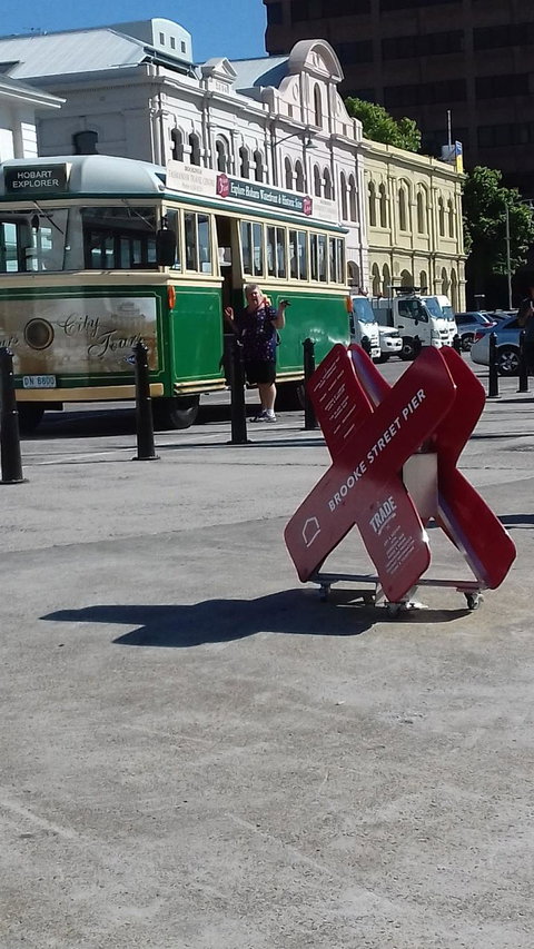 Hobart Half-Day Sightseeing Coach Tram Tour - Holiday Sunshine Coast 3