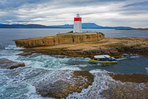 Hobart Sightseeing Cruise Including Iron Pot Lighthouse - Holiday Sunshine Coast 0