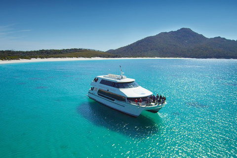 Wineglass Bay Cruise From Coles Bay - Sunshine Coast Tourism 1