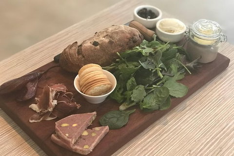 Barossa Valley Via Hahndorf ( Historical German Village ) Inc Maggie Beers Farm - Holiday Sunshine Coast 3