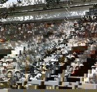 Stately Swagger Adelaide Walking Tour - Holiday Sunshine Coast