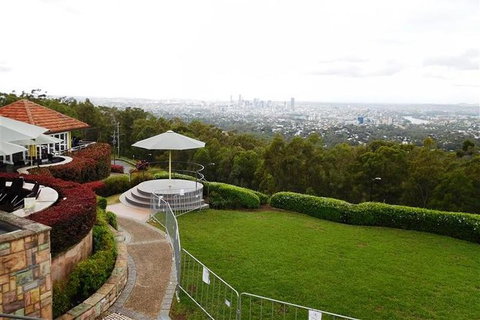 You Choose The Tour: Brisbane Private Chauffeur Driven Personal Tour - Sunshine Coast Tourism 1