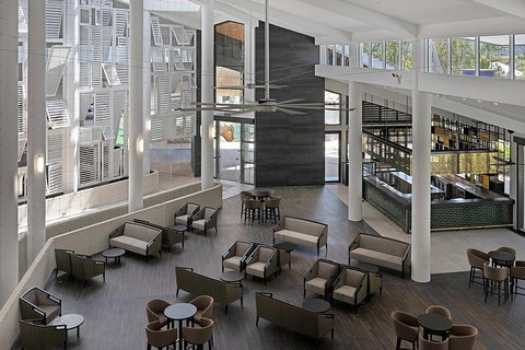 Twin Island Escape - Holiday Sunshine Coast 1