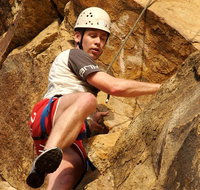 Rock Climbing at the Kangaroo Point Cliffs in Brisbane - Sunshine Coast Tourism