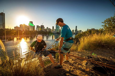 Abseiling The Kangaroo Point Cliffs In Brisbane - Sunshine Coast Tourism 8