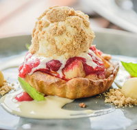 Deluxe Winery Tour to Tamborine Mountain includes gourmet two course lunch - Sunshine Coast Tourism