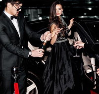 Luxury Movie World Transfers To and From Brisbane CBD Hotel for up to 7 ppl - Sunshine Coast Tourism