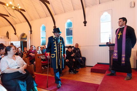 Aboriginal Live Theatre Show And Dinner - Sunshine Coast Tourism 7