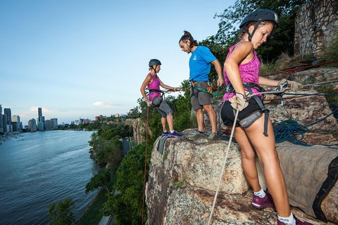 Brisbane Sunset Abseil - Holiday Sunshine Coast 6