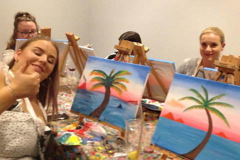 Paint And Sip Art Lessons - Holiday Sunshine Coast 9