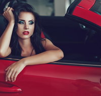 Luxury Brisbane Airport Transfers To and From Surfers Paradise for 4 Person - Sunshine Coast Tourism