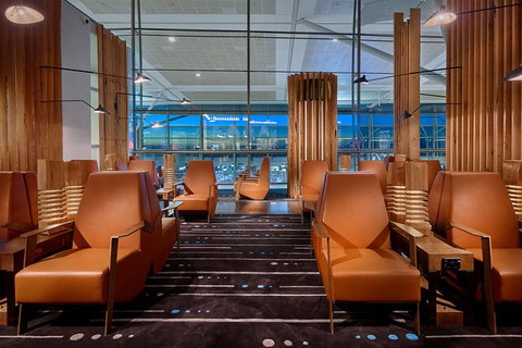 Brisbane Airport International Departure Plaza Premium Lounge - Sunshine Coast Tourism 6