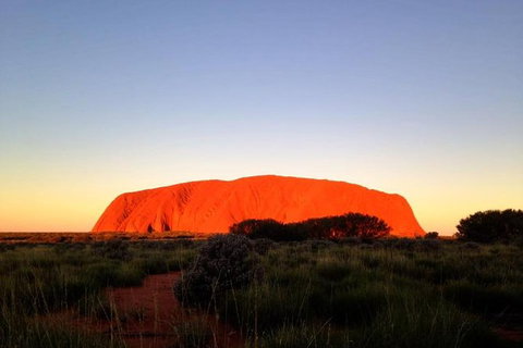 Small Group Uluru Sunset Viewing Tour - Holiday Sunshine Coast 0