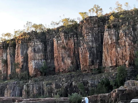 Nitmiluk (Katherine) Gorge 3.5-Hour Sunset Dinner Boat Tour - Sunshine Coast Tourism 5