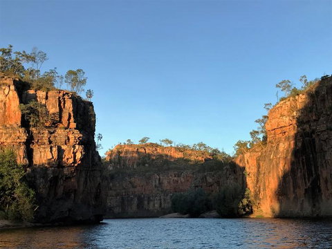 Nitmiluk (Katherine) Gorge 3.5-Hour Sunset Dinner Boat Tour - Sunshine Coast Tourism 2