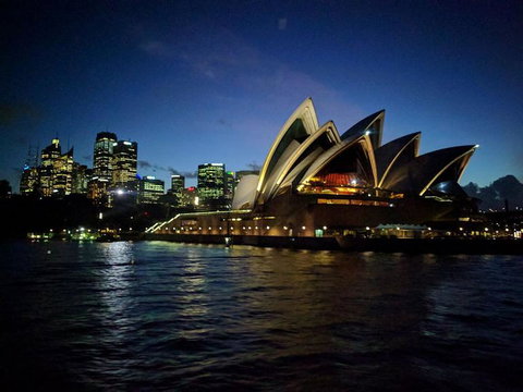 Sydney Harbour Dinner Cruise - Holiday Sunshine Coast 7
