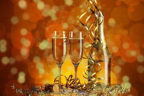 Christmas Day 3 Hour Sydney Harbour Lunch Cruise Inc. Christmas Buffet And DJ - Holiday Sunshine Coast 1