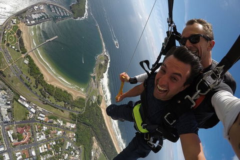 Coffs Harbour Ground Rush Or Max Freefall Tandem Skydive On The Beach - Sunshine Coast Tourism 3