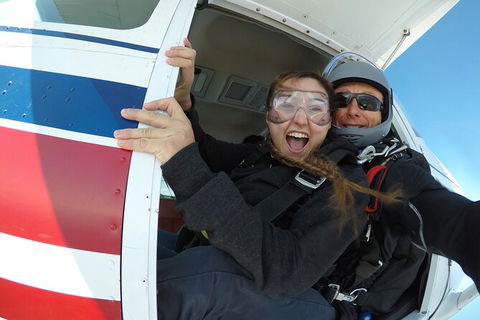 Coffs Harbour Ground Rush Or Max Freefall Tandem Skydive On The Beach - Sunshine Coast Tourism 4