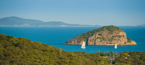 Capricorn Coast - Sunshine Coast Tourism 1