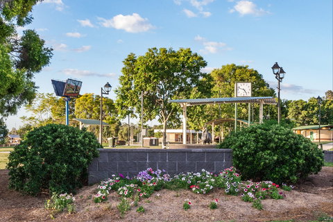 Coronation Park - Holiday Sunshine Coast 1