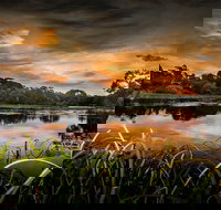 Lake McIntyre - Holiday Sunshine Coast