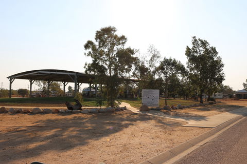 Longreach Skate Park - Sunshine Coast Tourism 0