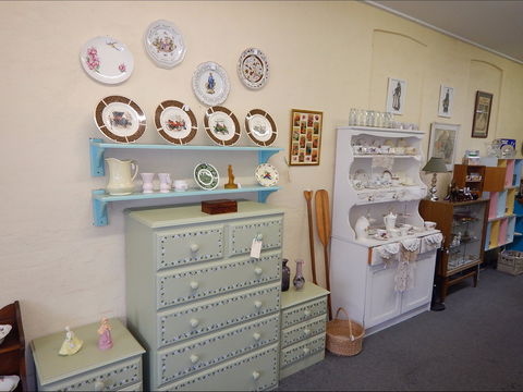 Meri Collectables - Sunshine Coast Tourism 1