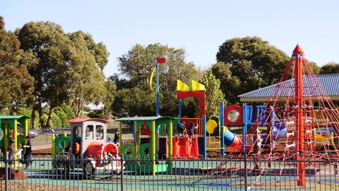 Millicent Mega Playground In The Domain - Holiday Sunshine Coast 2