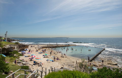 Oak Park Beach Cronulla - Sunshine Coast Tourism 0