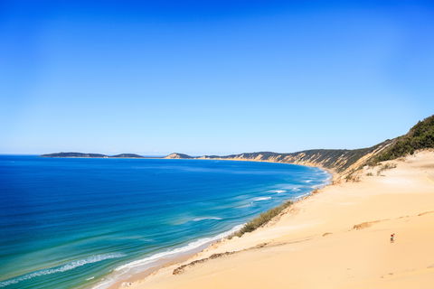 Rainbow Beach - Sunshine Coast Tourism 0