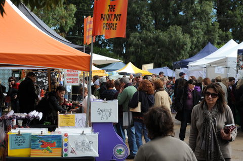 Red Hill Community Market - Sunshine Coast Tourism 2