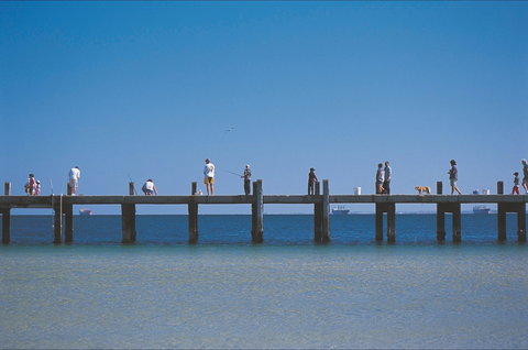 Rockingham Jetty - Sunshine Coast Tourism 2
