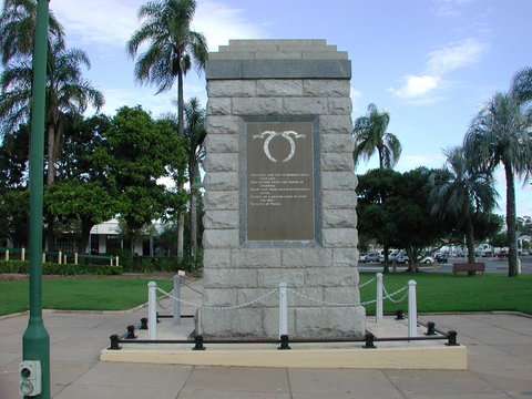 Sandgate War Memorial Park - Holiday Sunshine Coast 0