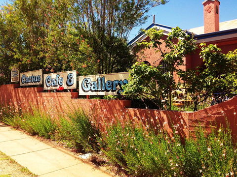 Cactus Cafe And Gallery - Holiday Sunshine Coast 0