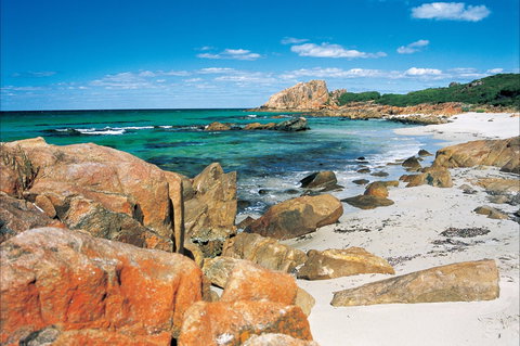 Castle Bay - Sunshine Coast Tourism 0