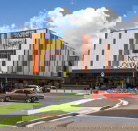 Central Village - Holiday Sunshine Coast
