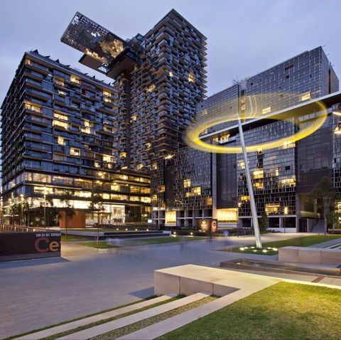 Central Park - Holiday Sunshine Coast 0