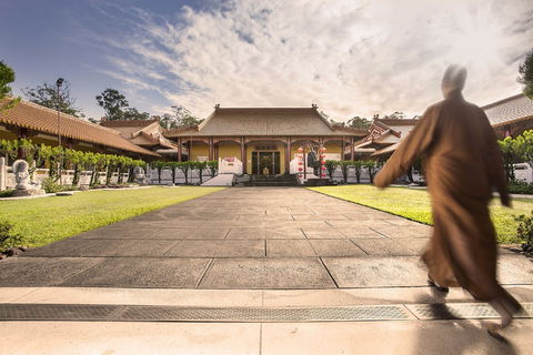 Chung Tian Temple - Holiday Sunshine Coast 1