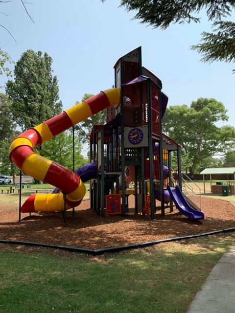 Coronation Park Yass - Sunshine Coast Tourism 0