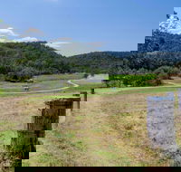 Howes Trail