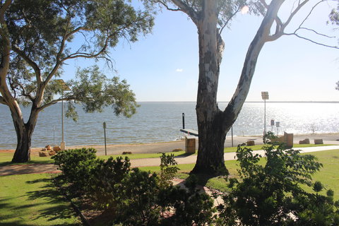 Lake Bonney - Holiday Sunshine Coast 2