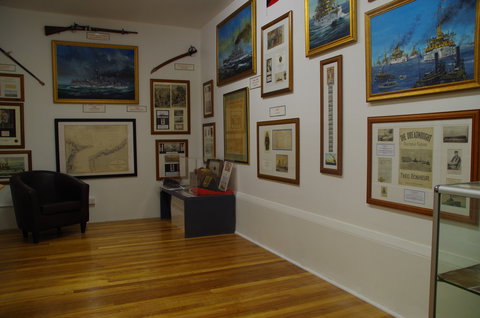 Mainly Maritime - Holiday Sunshine Coast 2