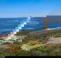 Point Stephens Lighthouse and Fingal Island - Holiday Sunshine Coast