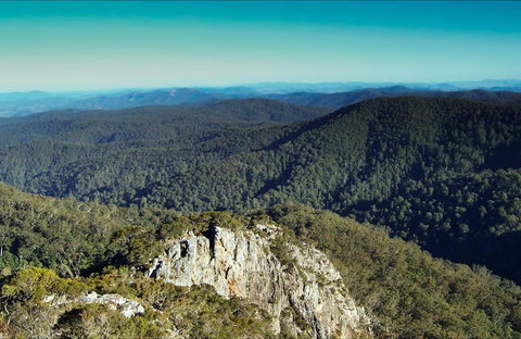 Rowleys Peak Lookout - Holiday Sunshine Coast 0
