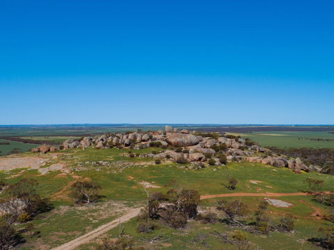 Tcharkuldu Rock Recreation Reserve - Holiday Sunshine Coast 0
