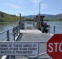 Wymah Ferry - Sunshine Coast Tourism